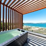 Palms Хотел Китен