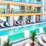 Хотел Palms 4*