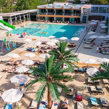 Palms Hotel