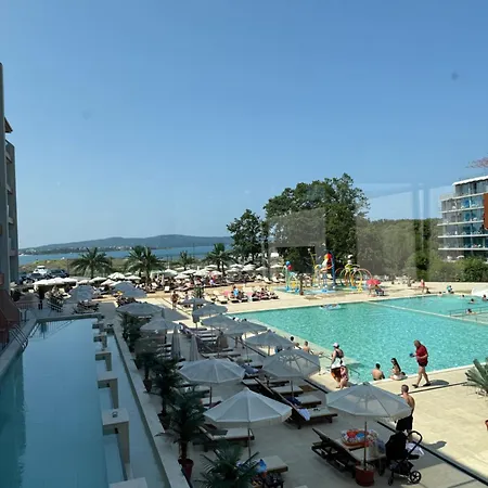 Хотел Palms
